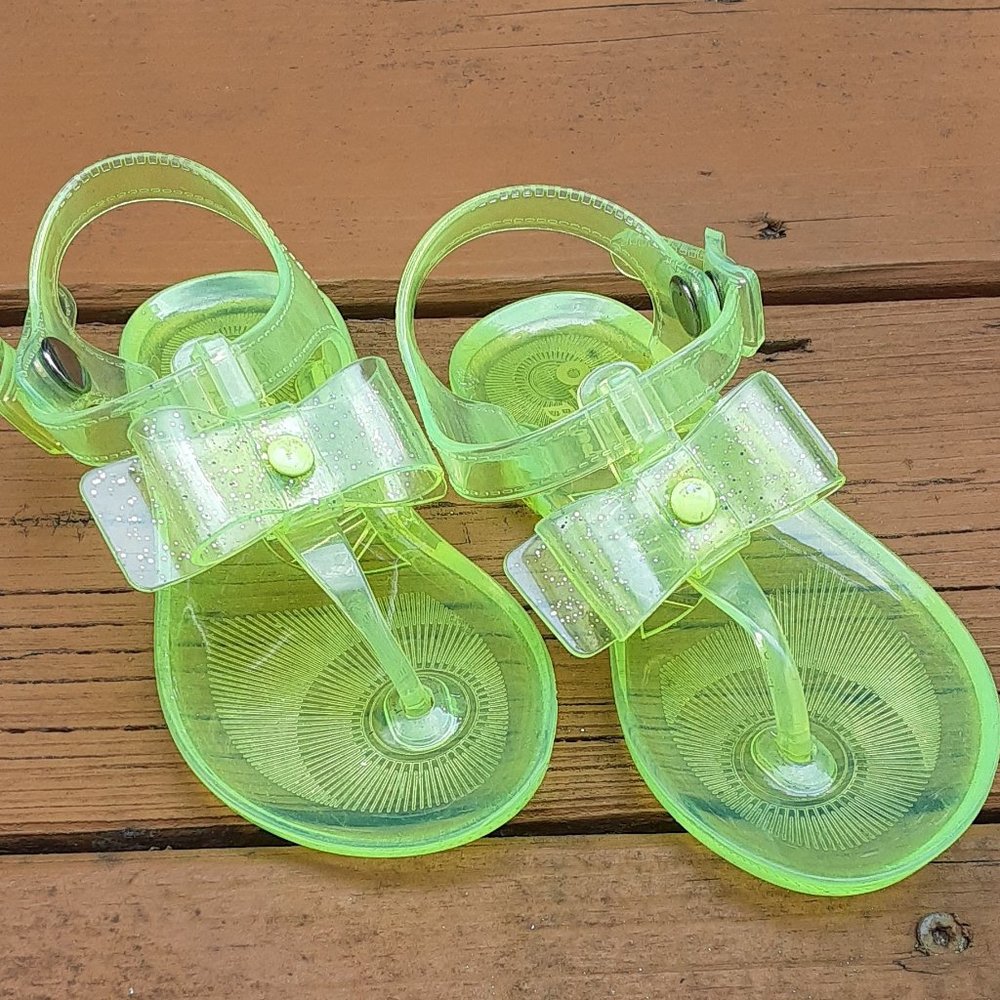 OSH KOSH B'GOSH - GIRLS' NEON GREENISH YELLOW & GLITTER JELLY SANDALS